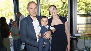 Exministr Pilip na křtu Hartlovy knihy: Pochlubil se nejmladším synem Exministr Pilip na křtu Hartlovy knihy: Pochlubil se nejmladším synem