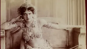 Falešná princezna pobláznila Evropu: Špionka Mata Hari byla popravena, její hlava zmizela z muzea