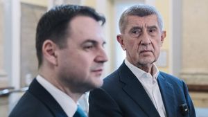 Falešný Paukner natočil opravdového Macinku. Co si šéf Motoristů skutečně myslí o Babišovi?