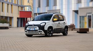 Fiat Panda přijde v červnu s novou výbavou. Pro mimořádný zájem Fiat rapidně posílí výrobu