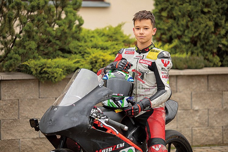 Filip Novotný (13 let, Brno) závodí na silničních motocyklech