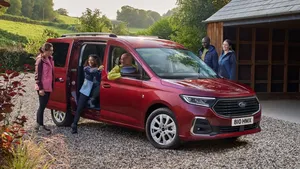 Ford myslí na fanoušky fotbalu. K nové edici modelů přihodí dres české reprezentace Ford myslí na fanoušky fotbalu. K nové edici modelů přihodí dres české reprezentace