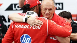 Fred je skvělý lídr, říká Hamilton. Leclerc si smazal aplikace sociálních sítí Fred je skvělý lídr, říká Hamilton. Leclerc si smazal aplikace sociálních sítí
