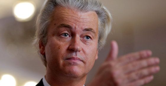 Předseda krajně pravicové Strany pro svobodu Geert Wilders čelí obvinění z diskriminace a podněcování k nenávisti vůči marockým přistěhovalcům.