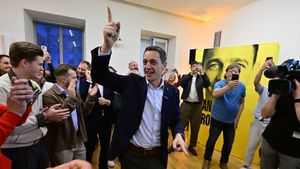 Grolich míří k vítězství v 1. kole! V bitvě o Senát zvolen i Grulich Grolich míří k vítězství v 1. kole! V bitvě o Senát zvolen i Grulich