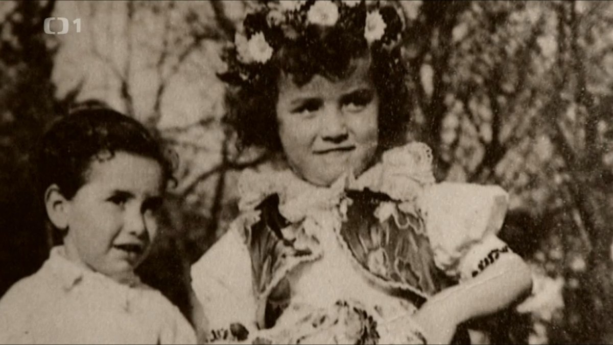 1950: Hana Maciuchová jako děvčica z Moravy.