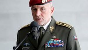 Hlaváč: Rusko může testovat soudržnost NATO. Otázka L-159 je uzavřená Hlaváč: Rusko může testovat soudržnost NATO. Otázka L-159 je uzavřená