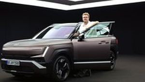 Hyundai Tucson oficiálně: Novinka z Nošovic je větší, honosnější a spoléhá na Google Hyundai Tucson oficiálně: Novinka z Nošovic je větší, honosnější a spoléhá na Google