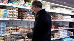Inflace v srpnu zrychlila, při zemi ji drží levnější potraviny. Ne nadlouho, varují analytici Inflace v srpnu zrychlila, při zemi ji drží levnější potraviny. Ne nadlouho, varují analytici