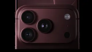 iPhone 18 Pro Max má příliš velkou baterii. Než telefon pošlete poštou, musíte ji částečně vybít iPhone 18 Pro Max má příliš velkou baterii. Než telefon pošlete poštou, musíte ji částečně vybít