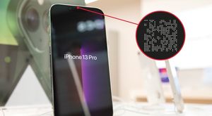 iPhony mají na přední části ukrytý unikátní QR kód. Apple už díky němu ušetřil stovky milionů dolarů 