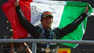 Itálie díky skvělému Antonellimu po 60 letech slaví vítěze domácí velké ceny F1 Itálie díky skvělému Antonellimu po 60 letech slaví vítěze domácí velké ceny F1