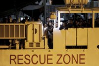 Po přístavech zavřeme i letiště, hrozí Itálie. Nechce migranty bez povolení