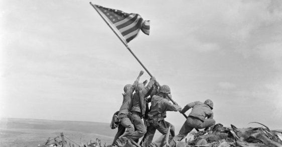 Při dobývání Iwodžimy utrpěla americká námořní pěchota nejkrvavější ztráty v celé své historii