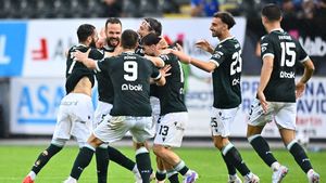 Jablonec - Baník 3:0. Bizarní zásah VAR, nádherný gól Nováka i brankář na nosítkách Jablonec - Baník 3:0. Bizarní zásah VAR, nádherný gól Nováka i brankář na nosítkách