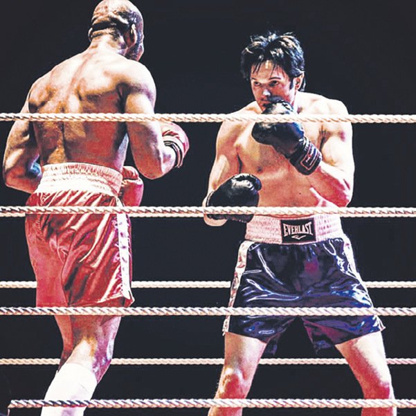 Kvůli Rockymu se učil boxovat.