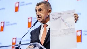 Jana Bendová: Babišovi musíme věřit, milé děti, musíme. On postavil psí boudu, dá všechno do pořádku Jana Bendová: Babišovi musíme věřit, milé děti, musíme. On postavil psí boudu, dá všechno do pořádku