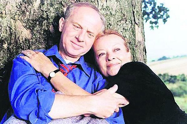Jana Brejchová a Vladimír Pucholt ve filmu Návrat ztraceného ráje.