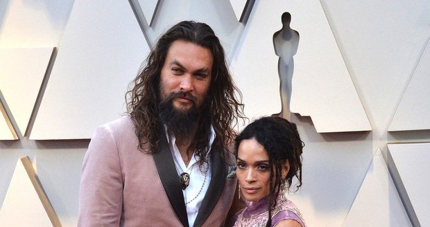 "Aquaman" Jason Momoa s manželkou Lisou Bonet