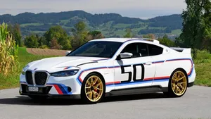 Jedno z nejvzácnějších moderních BMW může být vaše. Tento kus navíc prodává hvězda F1 Jedno z nejvzácnějších moderních BMW může být vaše. Tento kus navíc prodává hvězda F1