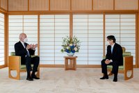 Biden jednal v Tokiu s císařem i premiérem. Číňané zuří po slovech o vojenské pomoci Tchaj-wanu