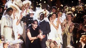 John Galliano x Zara Může si fast fashion koupit prestiž haute couture? John Galliano x Zara Může si fast fashion koupit prestiž haute couture?