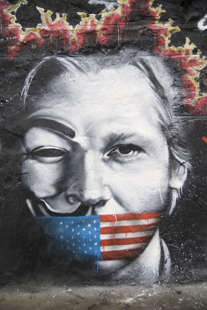 Assange jmenoval kdysi Mužem roku Le Monde