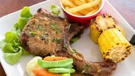 K panence, pečínce i steakům: 9 skvělých omáček k vepřovému masu K panence, pečínce i steakům: 9 skvělých omáček k vepřovému masu