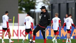 Kloppovy nové pořádky v Německu: na večeři včas, ostříhat před srazem. Co ještě zakázal? Kloppovy nové pořádky v Německu: na večeři včas, ostříhat před srazem. Co ještě zakázal?