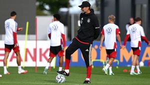 Kloppovy nové pořádky v Německu: na večeři včas, ostříhat před srazem. Co ještě zakázal? Kloppovy nové pořádky v Německu: na večeři včas, ostříhat před srazem. Co ještě zakázal?