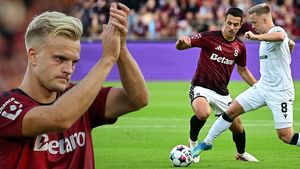 Kontrast ve Spartě: zelenáč se zvedá, nejdražší posila schovává. Důkazy během minuty Kontrast ve Spartě: zelenáč se zvedá, nejdražší posila schovává. Důkazy během minuty