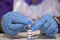 Šokující statistika: U neočkovaných je 32krát větší pravděpodobnost, že na covid zemřou