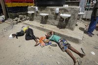 „Umřeme hlady,“ obávají se opuštěné africké děti. Kvůli koronaviru nemají potraviny