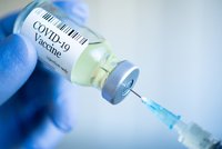 Očkování proti koronaviru: Máme pro vás odpovědi, které potřebujete znát