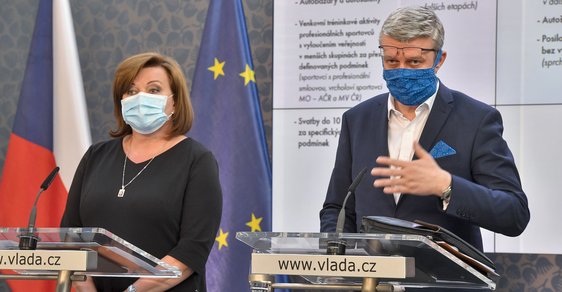 Ministryně financí Alena Schillerová (za ANO) a vicepremiér Karel Havlíček - ilustrační snímek