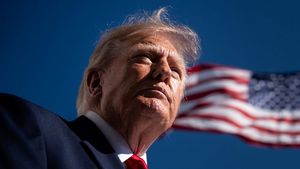 Kšeftování s teroristou: Trump nákupem ruské nafty začal otevřeně sponzorovat Putinovu válku Kšeftování s teroristou: Trump nákupem ruské nafty začal otevřeně sponzorovat Putinovu válku