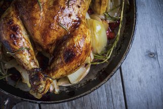 Pečené kuře: Jak na to, aby bylo šťavnaté s křupavou kůží