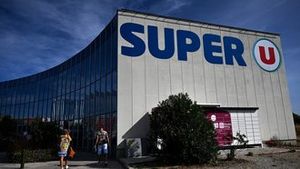 Kyberútok ochromil 150 supermarketů ve Francii. Hackeři změnili mrazáky v pece Kyberútok ochromil 150 supermarketů ve Francii. Hackeři změnili mrazáky v pece