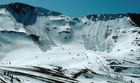 Lavina v rakouských Alpách: Pod sněhem zůstali zavelení lidé. Záchranáři po nich pátrají
