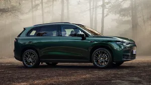 Leapmotor C10 dostal vylepšení pro rok 2027 už teď. Dotkla se techniky i stylu Leapmotor C10 dostal vylepšení pro rok 2027 už teď. Dotkla se techniky i stylu