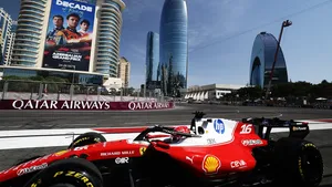 Leclerca to v Baku baví. Doufá, že v kvalifikaci bude Ferrari rychlejší Leclerca to v Baku baví. Doufá, že v kvalifikaci bude Ferrari rychlejší