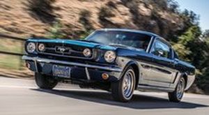 Legendární Ford Mustang letos slaví 60 let. Byl schválen jako „zatracená věc“