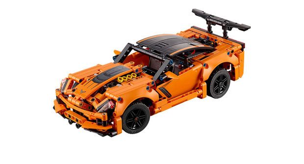 Lego Technic Chevrolet Corvette ZR1: Postav si krále silnic