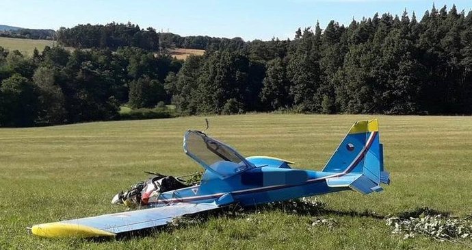 Druhý tragický pád letadla za jediný den! Na Mostecku zemřel muž a dítě
