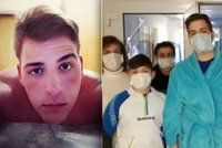 Dušan (21) šel k zubaři s bolestí, teď bojuje o život: Našli mu akutní leukémii