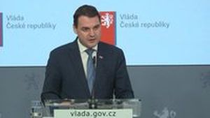 Macinka hrubě urážel Němcovou kvůli „kolaborantovi“. Schytal to kvůli vízům pro Rusy Macinka hrubě urážel Němcovou kvůli „kolaborantovi“. Schytal to kvůli vízům pro Rusy