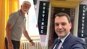 Macinkův úřad věděl, že Pavel volby stihne: „Šaškoval v Černoučku,“ sepsul Macinku Havel Macinkův úřad věděl, že Pavel volby stihne: „Šaškoval v Černoučku,“ sepsul Macinku Havel