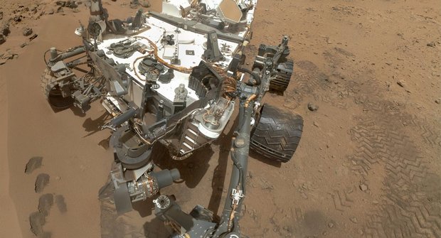 Jak Curiosity zkoumá rudou planetu