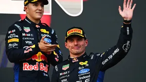 Mekies hájí přístup týmu k jezdcům v Baku Mekies hájí přístup týmu k jezdcům v Baku