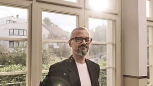 Menšinový stres, toxické seznamky a tři motorové pily. Terapeut Honza Vojtko o vztazích i psychické odolnosti Menšinový stres, toxické seznamky a tři motorové pily. Terapeut Honza Vojtko o vztazích i psychické odolnosti